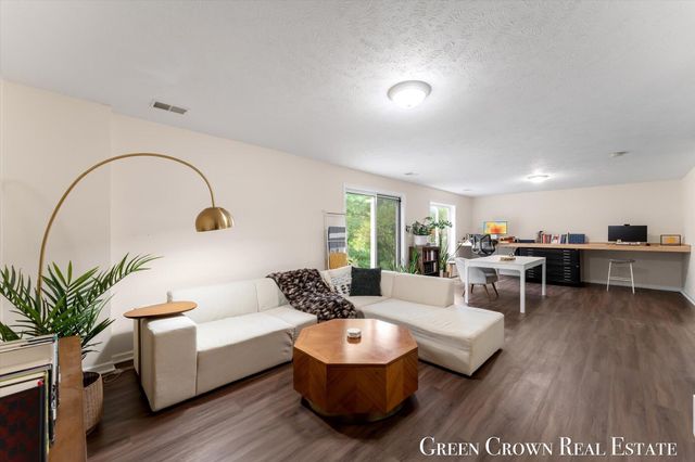 2838 Big Timber Drive Ne, Grand Rapids Twp, MI 49525