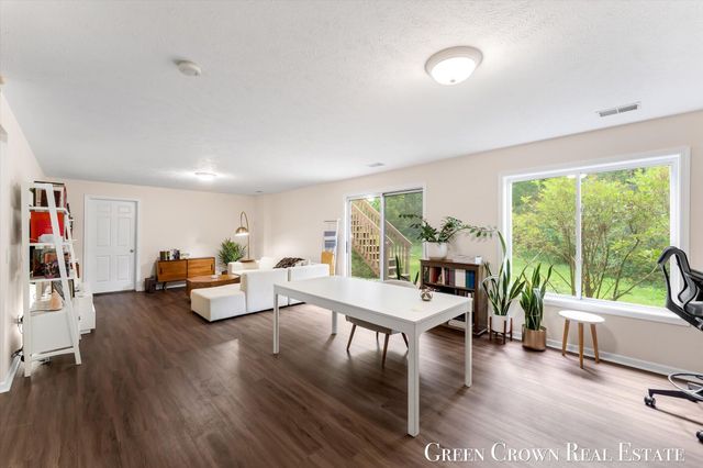2838 Big Timber Drive Ne, Grand Rapids Twp, MI 49525