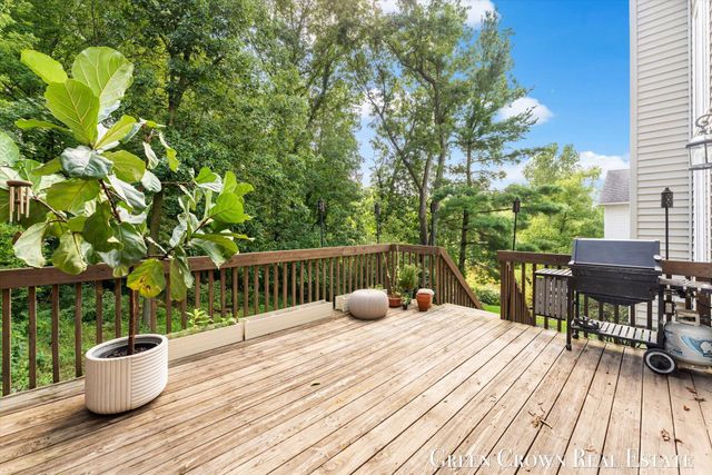 2838 Big Timber Drive Ne, Grand Rapids Twp, MI 49525
