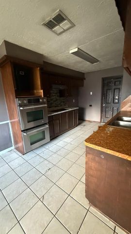 4207 Comanche Street, Pasadena, TX 77504