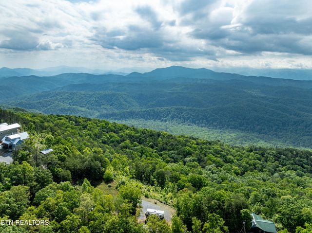 5944 Tower Rd, Tallassee, TN 37878