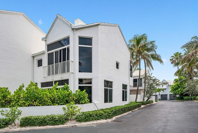 2115 S Ocean Boulevard 14, Delray Beach, FL 33483