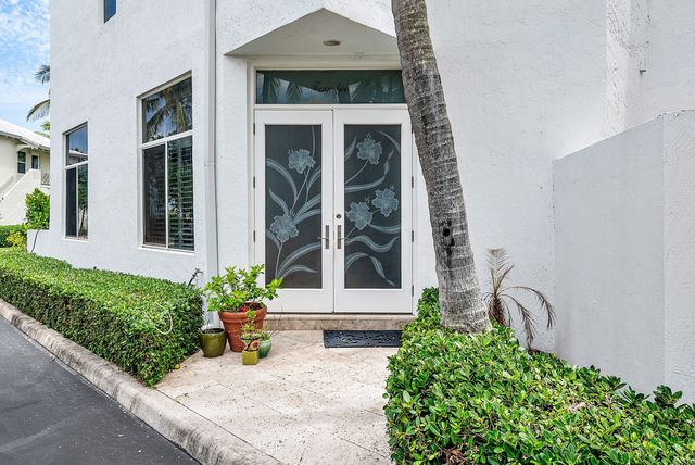 2115 S Ocean Boulevard 14, Delray Beach, FL 33483