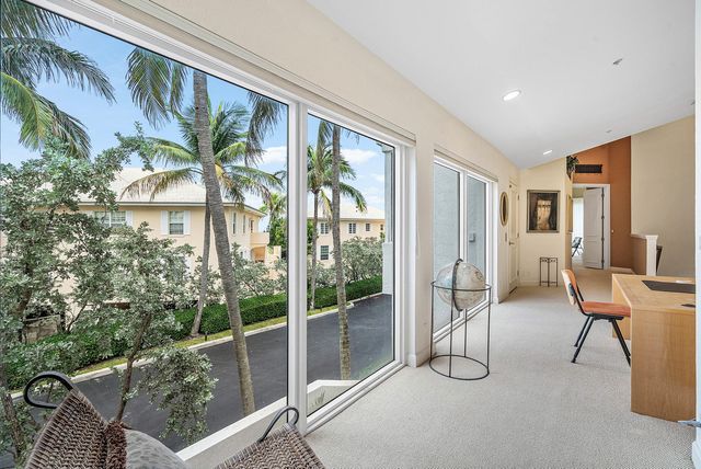2115 S Ocean Boulevard 14, Delray Beach, FL 33483