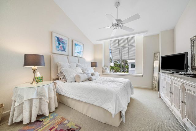 2115 S Ocean Boulevard 14, Delray Beach, FL 33483