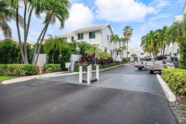 2115 S Ocean Boulevard 14, Delray Beach, FL 33483