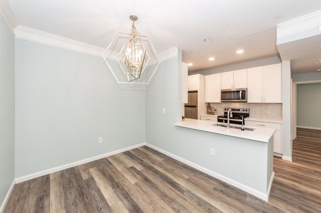 1300 Park West Boulevard 611, Mount Pleasant, SC 29466