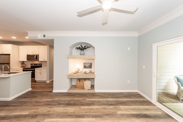 1300 Park West Boulevard 611, Mount Pleasant, SC 29466