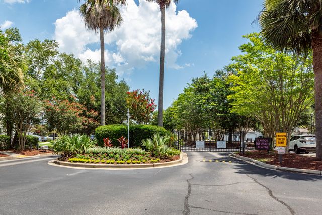 1300 Park West Boulevard 611, Mount Pleasant, SC 29466
