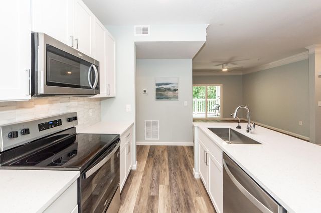 1300 Park West Boulevard 611, Mount Pleasant, SC 29466