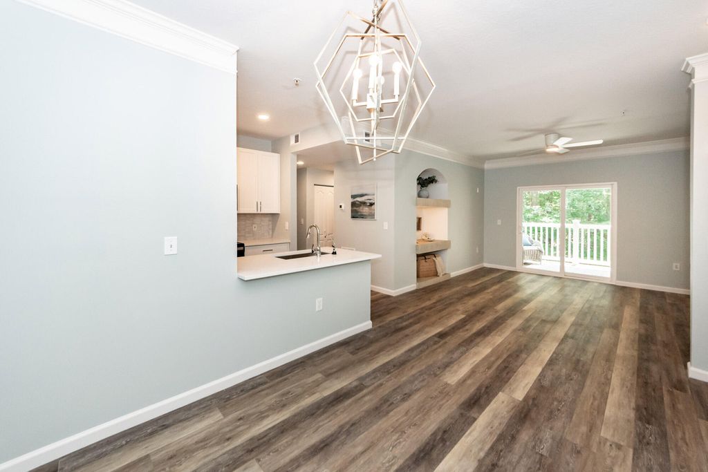 1300 Park West Boulevard 611, Mount Pleasant, SC 29466