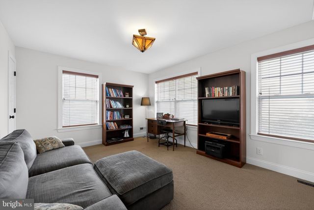 4006 1ST AVE, Lafayette Hill, PA 19444
