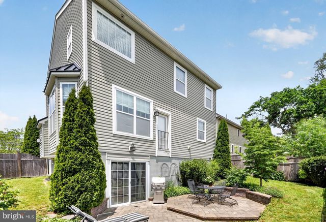 4006 1ST AVE, Lafayette Hill, PA 19444