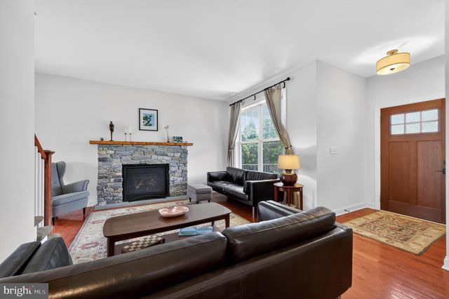 4006 1ST AVE, Lafayette Hill, PA 19444