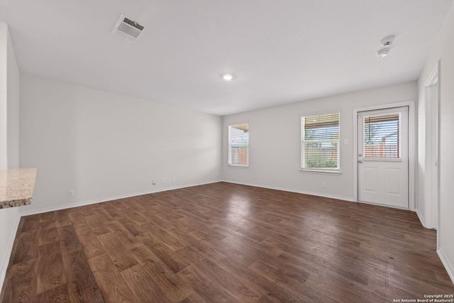 6619 Legato Curve, San Antonio, TX 78252