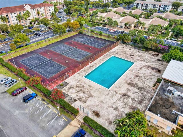 500 Executive Center Drive 3f, West Palm Beach, FL 33401