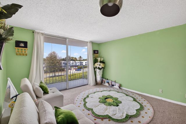 500 Executive Center Drive 3f, West Palm Beach, FL 33401