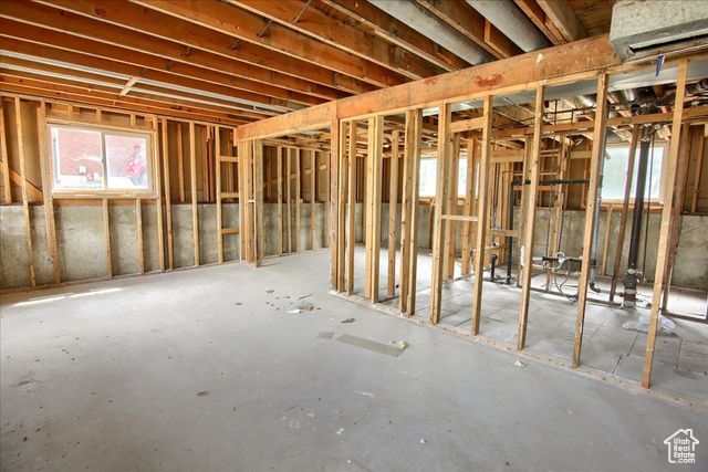 1546 E 700 S, Clearfield, UT 84015