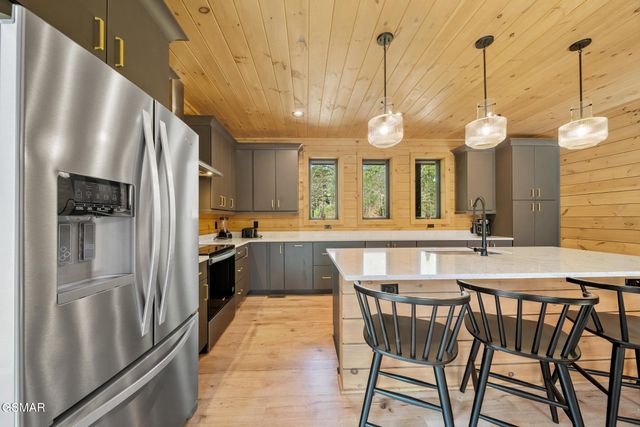 2669 Sulpher Springs Way, Sevierville, TN 37862