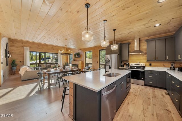 2669 Sulpher Springs Way, Sevierville, TN 37862