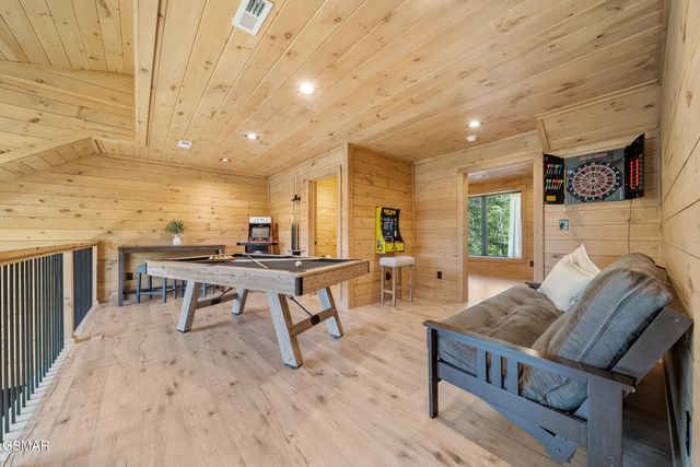 2669 Sulpher Springs Way, Sevierville, TN 37862