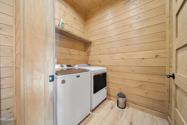 2669 Sulpher Springs Way, Sevierville, TN 37862