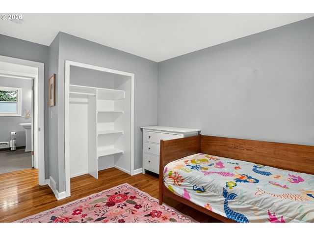 16184 LAKE FOREST Blvd, Lake Oswego, OR 97035