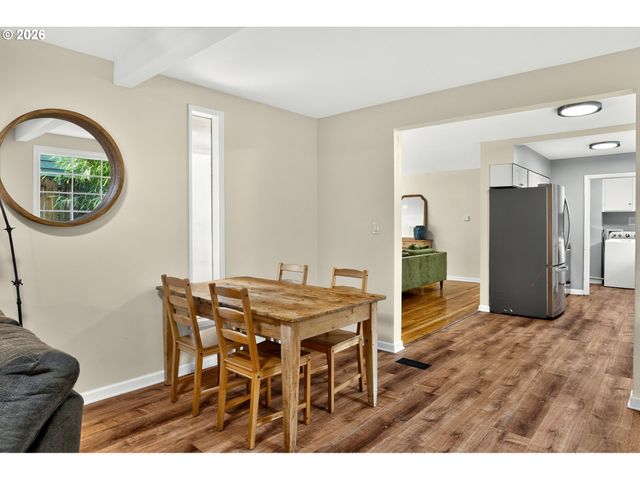 16184 LAKE FOREST Blvd, Lake Oswego, OR 97035