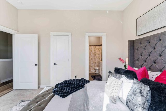 405 Stoneworks Garden Lane Lane, Houston, TX 77076