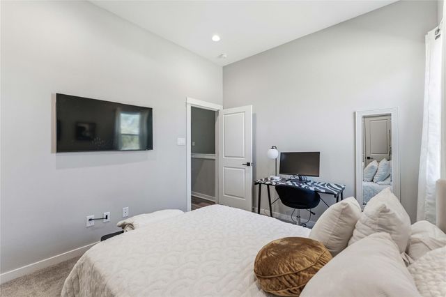 405 Stoneworks Garden Lane Lane, Houston, TX 77076