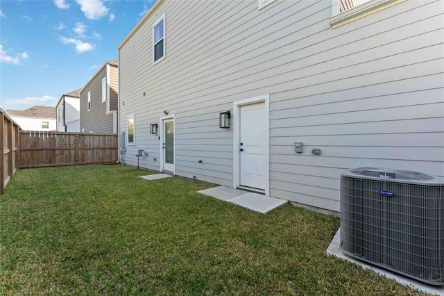 405 Stoneworks Garden Lane Lane, Houston, TX 77076