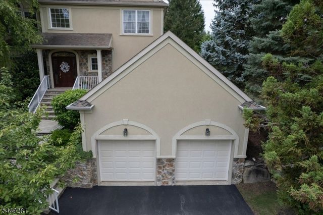 9 Cypress Ln, Hardyston Twp., NJ 07419