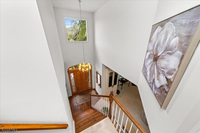 9 Cypress Ln, Hardyston Twp., NJ 07419