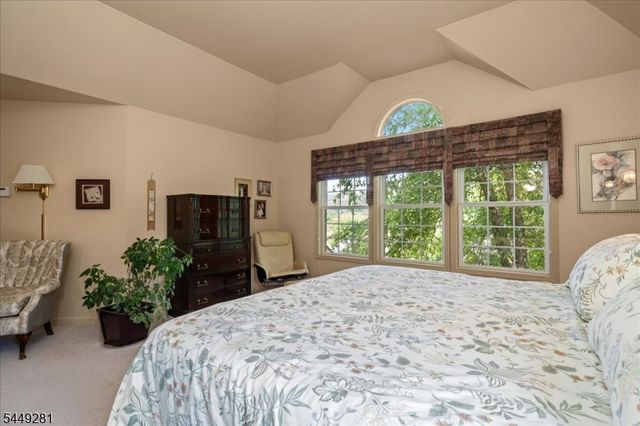 9 Cypress Ln, Hardyston Twp., NJ 07419