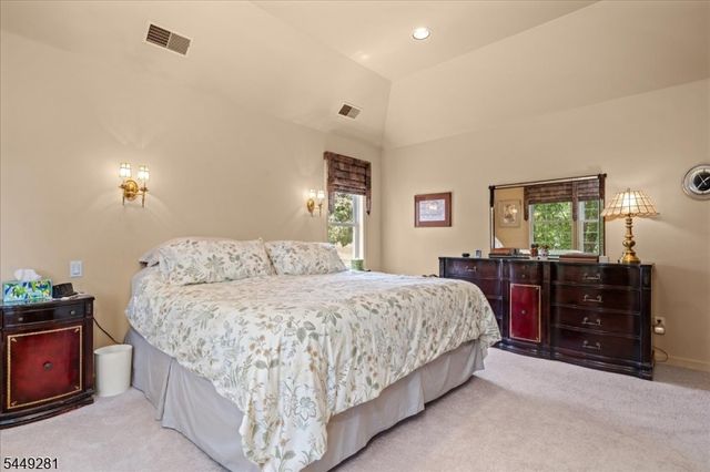 9 Cypress Ln, Hardyston Twp., NJ 07419