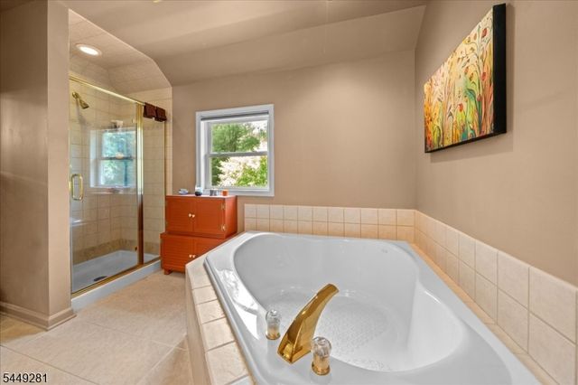 9 Cypress Ln, Hardyston Twp., NJ 07419