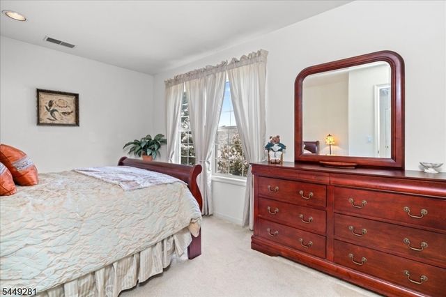 9 Cypress Ln, Hardyston Twp., NJ 07419