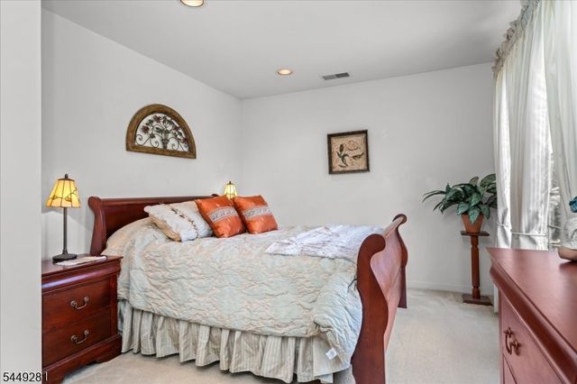 9 Cypress Ln, Hardyston Twp., NJ 07419