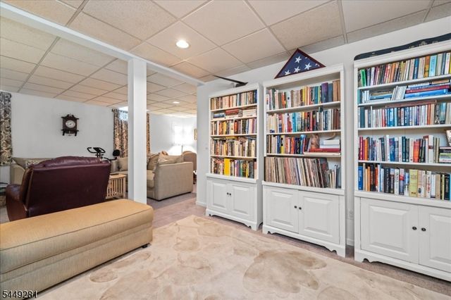 9 Cypress Ln, Hardyston Twp., NJ 07419