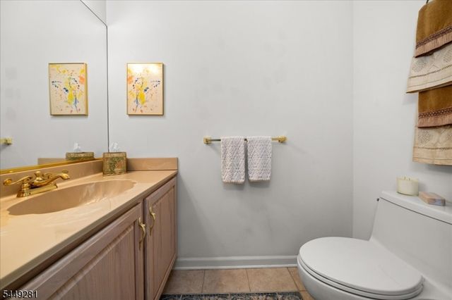 9 Cypress Ln, Hardyston Twp., NJ 07419