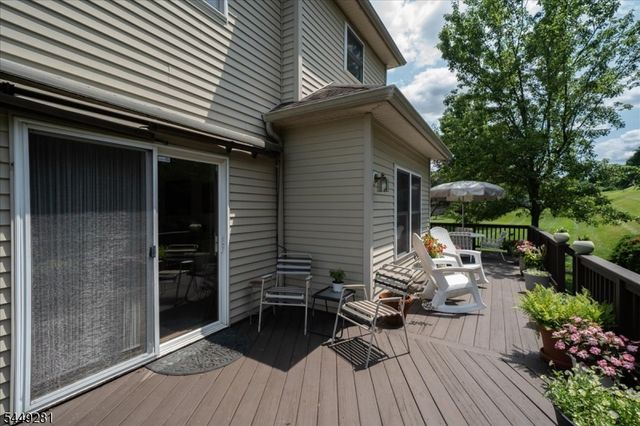 9 Cypress Ln, Hardyston Twp., NJ 07419