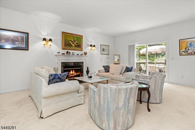 9 Cypress Ln, Hardyston Twp., NJ 07419