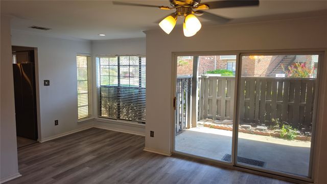 2733 Silver Creek Drive 104, Arlington, TX 76006
