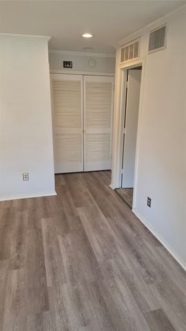 2733 Silver Creek Drive 104, Arlington, TX 76006