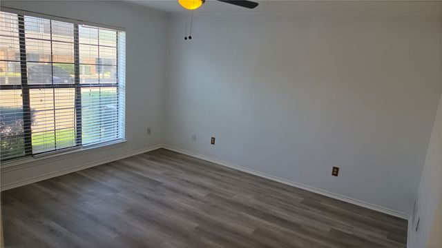 2733 Silver Creek Drive 104, Arlington, TX 76006