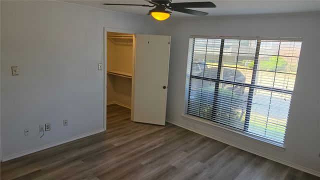 2733 Silver Creek Drive 104, Arlington, TX 76006