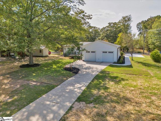 210 Woodfield Avenue, Fountain Inn, SC 29644