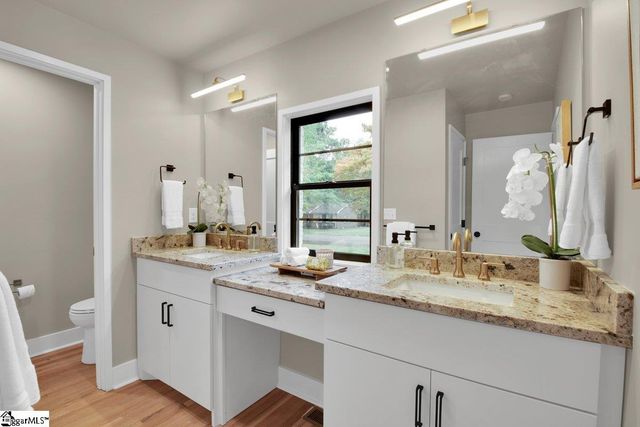 210 Woodfield Avenue, Fountain Inn, SC 29644