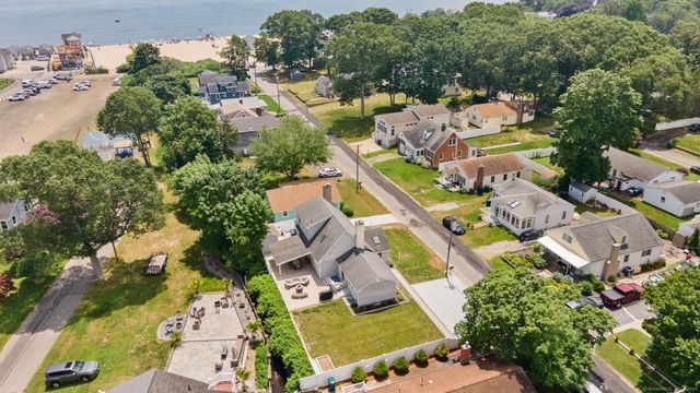 56 Columbus Avenue, Old Lyme, CT 06371
