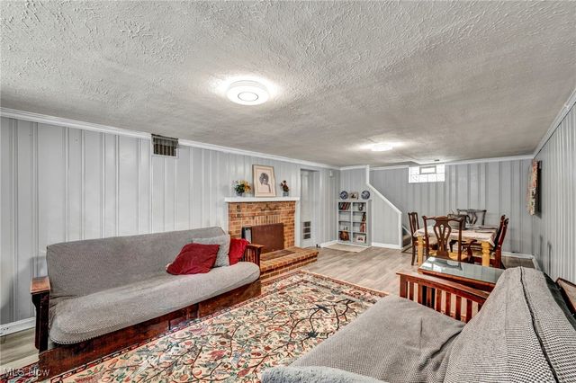 3877 Faversham Road, University Heights, OH 44118